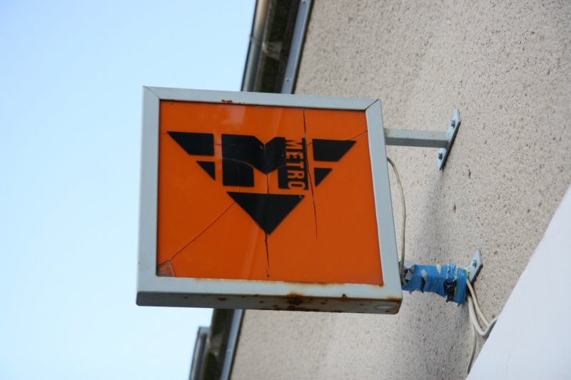 telcliveix04.jpg